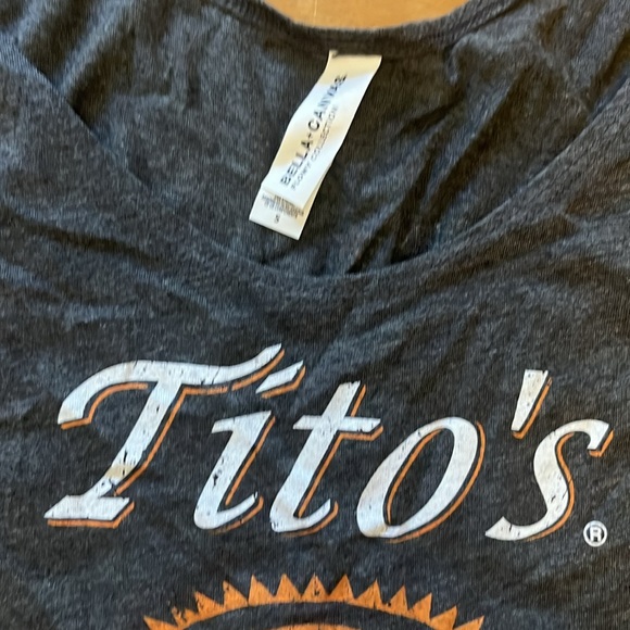 Tito’s top! - Picture 2 of 3